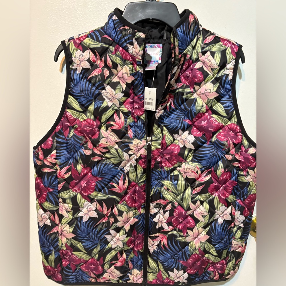 Stella Parker NWT Floral Quilted Print Sleeveless Vest/ 2 front pockets size L